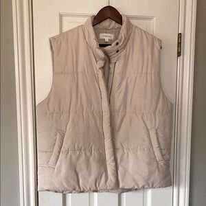 EUC Off-White Puffer Vest